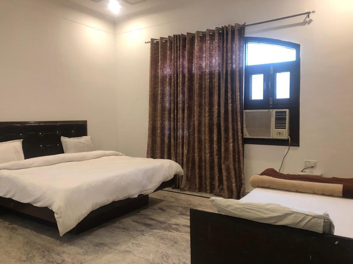 Hotel Shivanta Residency Рішикеш Екстер'єр фото