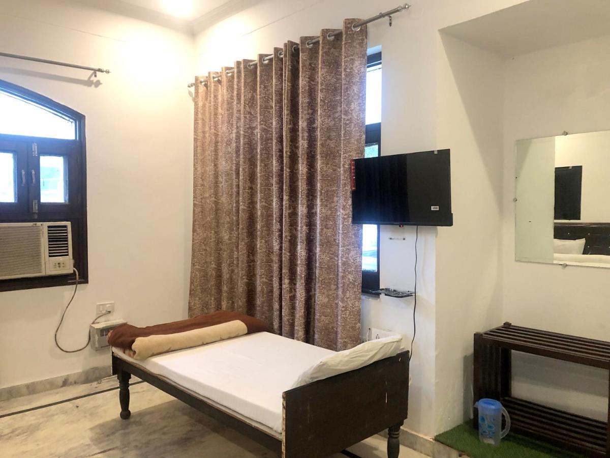 Hotel Shivanta Residency Рішикеш Екстер'єр фото