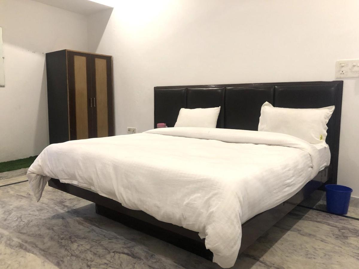 Hotel Shivanta Residency Рішикеш Екстер'єр фото