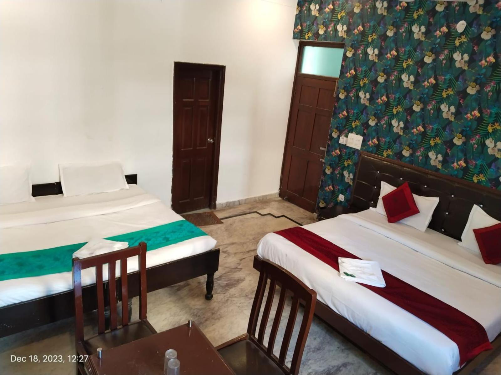 Hotel Shivanta Residency Рішикеш Екстер'єр фото