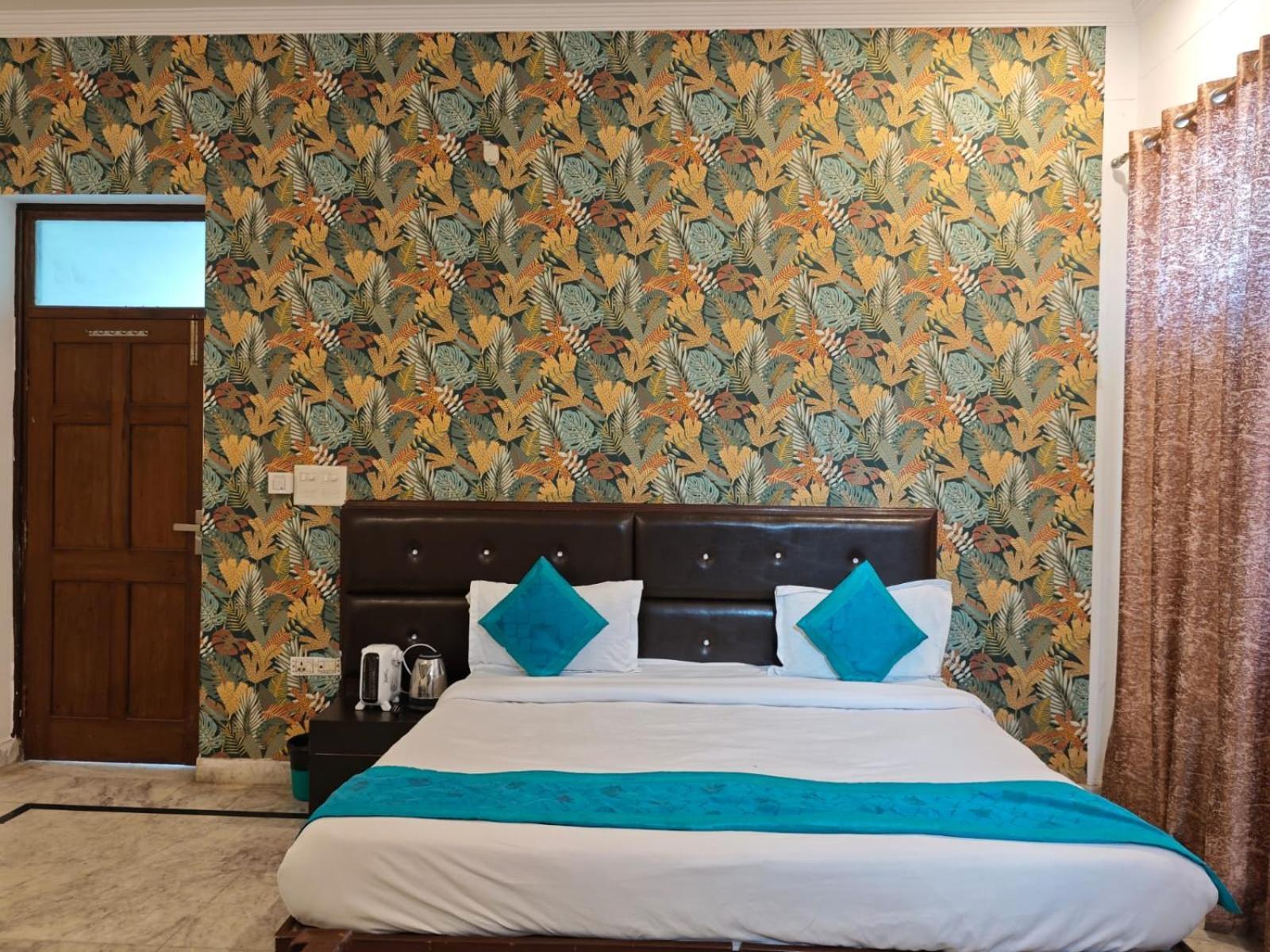 Hotel Shivanta Residency Рішикеш Екстер'єр фото